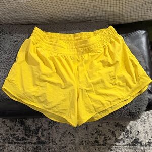 Lululemon Yellow Women's Hotty Hot Shorts